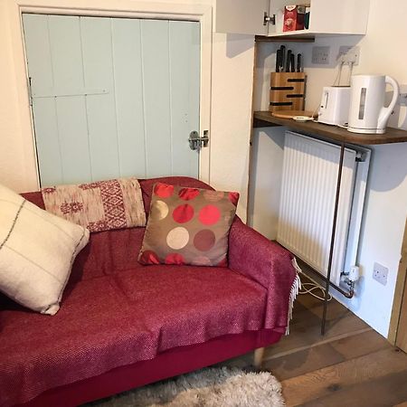 Tiny Cosy Snug Διαμέρισμα Manorowen Εξωτερικό φωτογραφία